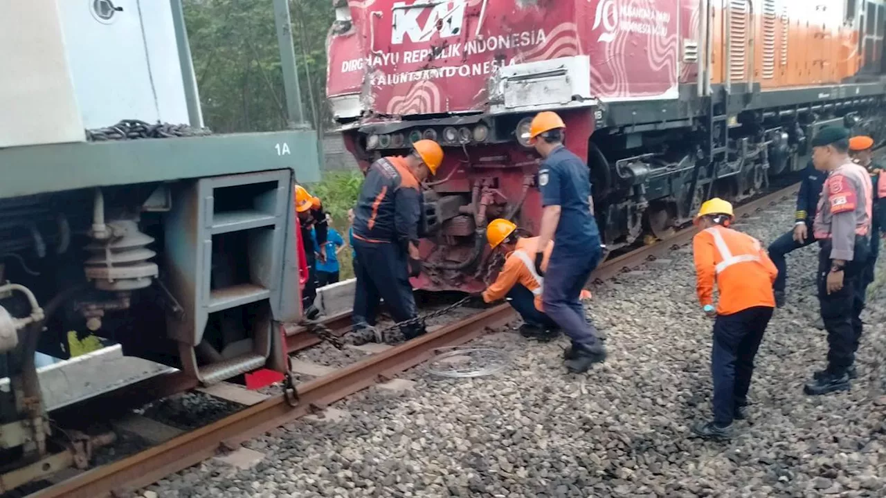 KA Taksaka Tabrak Truk di Perlintasan Sentolo-Rewulu, 5 Perjalanan Kereta Api Terganggu