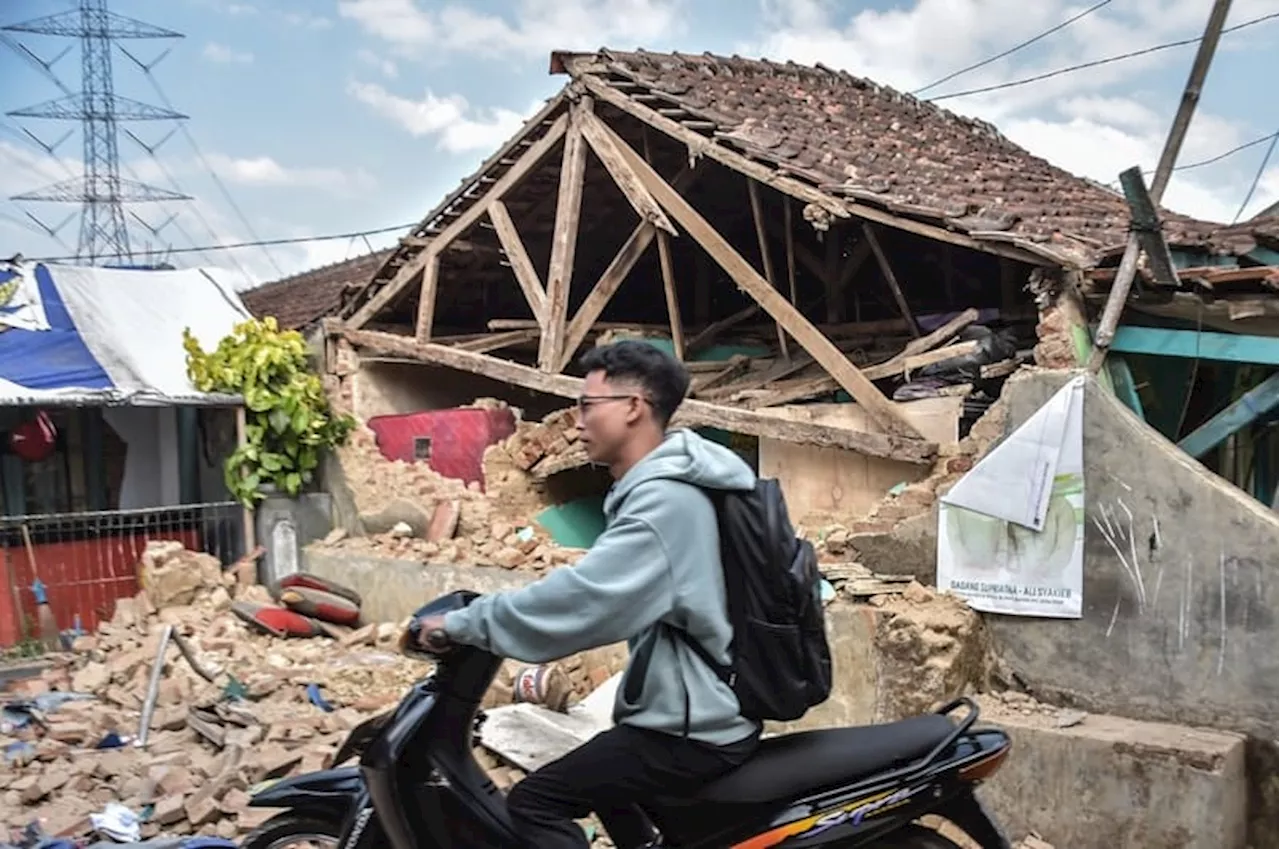 Kemensos Salurkan Rp2,4 Miliar untuk Korban Gempa Bandung