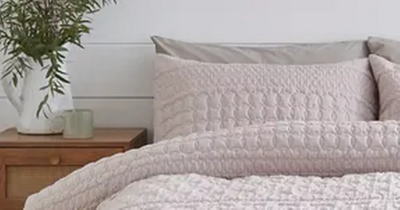 Dunelm's 'no iron' £32 bedding set in 8 colours hailed as 'expensive-looking'