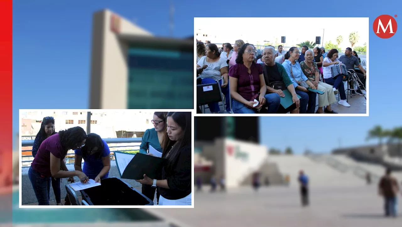 Ayuntamiento de Torreón brinda certeza jurídica a familias con entrega cartas de posesión