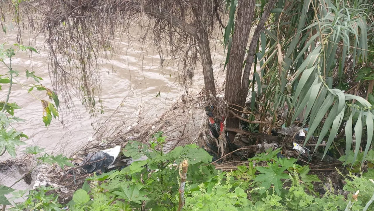 Contaminación y lluvias desbordan el Atoyac e inunda casas en Concepción Guadalupe, Puebla