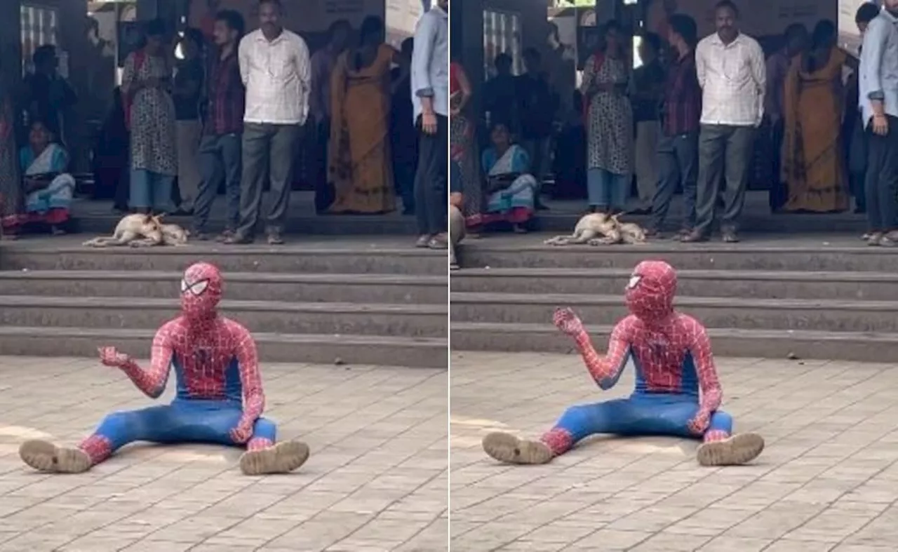 भारत में Spider-Man का बुरा हाल...स्टेशन के बाहर ज़मीन पर बैठे स्पाइडर-मैन ने किया ऐसा कारनामा, लोगों के कमेंट देख नहीं रुकेगी हंसी