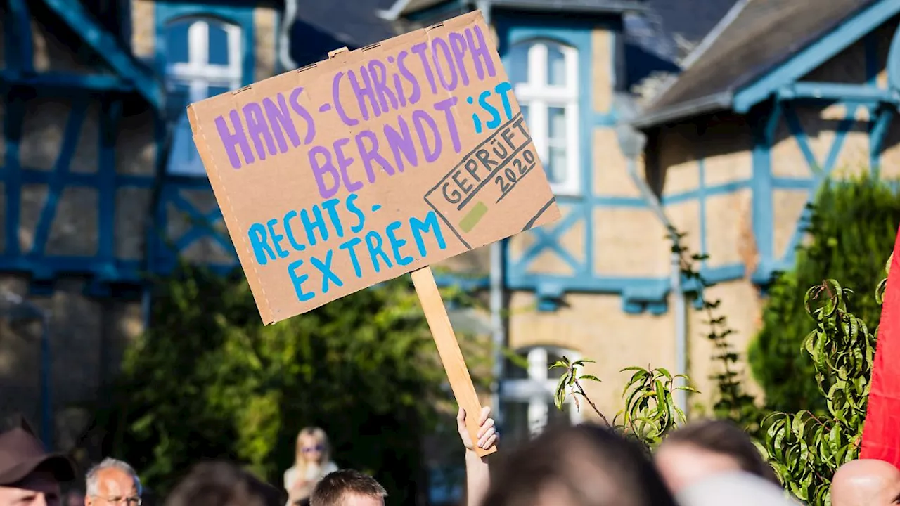 Verfassungsschutz meldet Anstieg: Bericht: Elf AfD-Abgeordnete in Brandenburg sind rechtsextrem