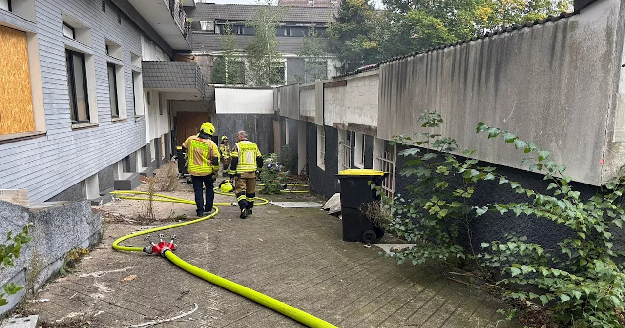 Feuer am ehemaligen Bad Oeynhausener Nobelhotel - Haben Kinder Müll angezündet?