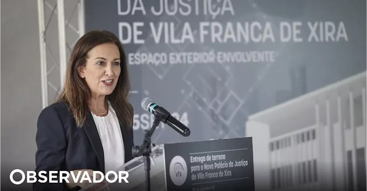 Ministra diz que nomeação de defensores oficiosos cumpre 'totalmente o espírito da lei'