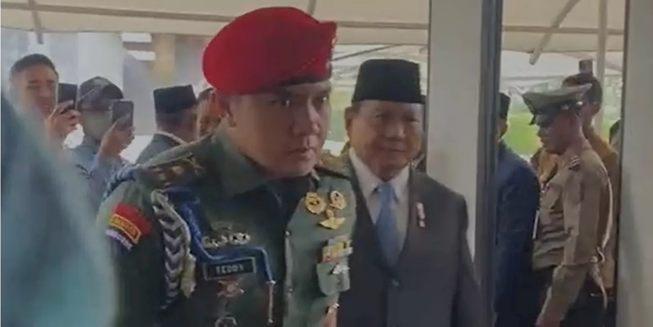 Teriakan “Salam Indonesia Raya” Sambut Kedatangan Prabowo di DPR