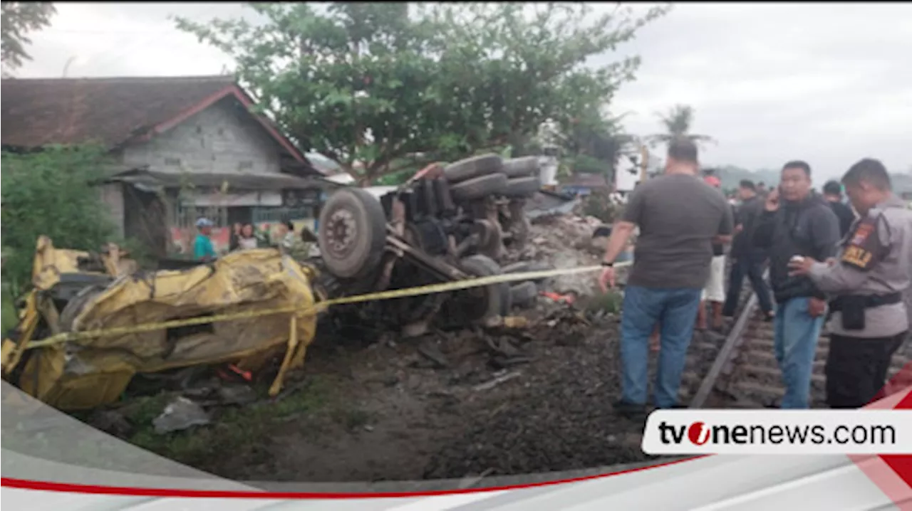 KAI Jelaskan Kronologis Kecelakaan Kereta Taksaka Tertemper Truk di Perlintasan Sentolo- Sedayu