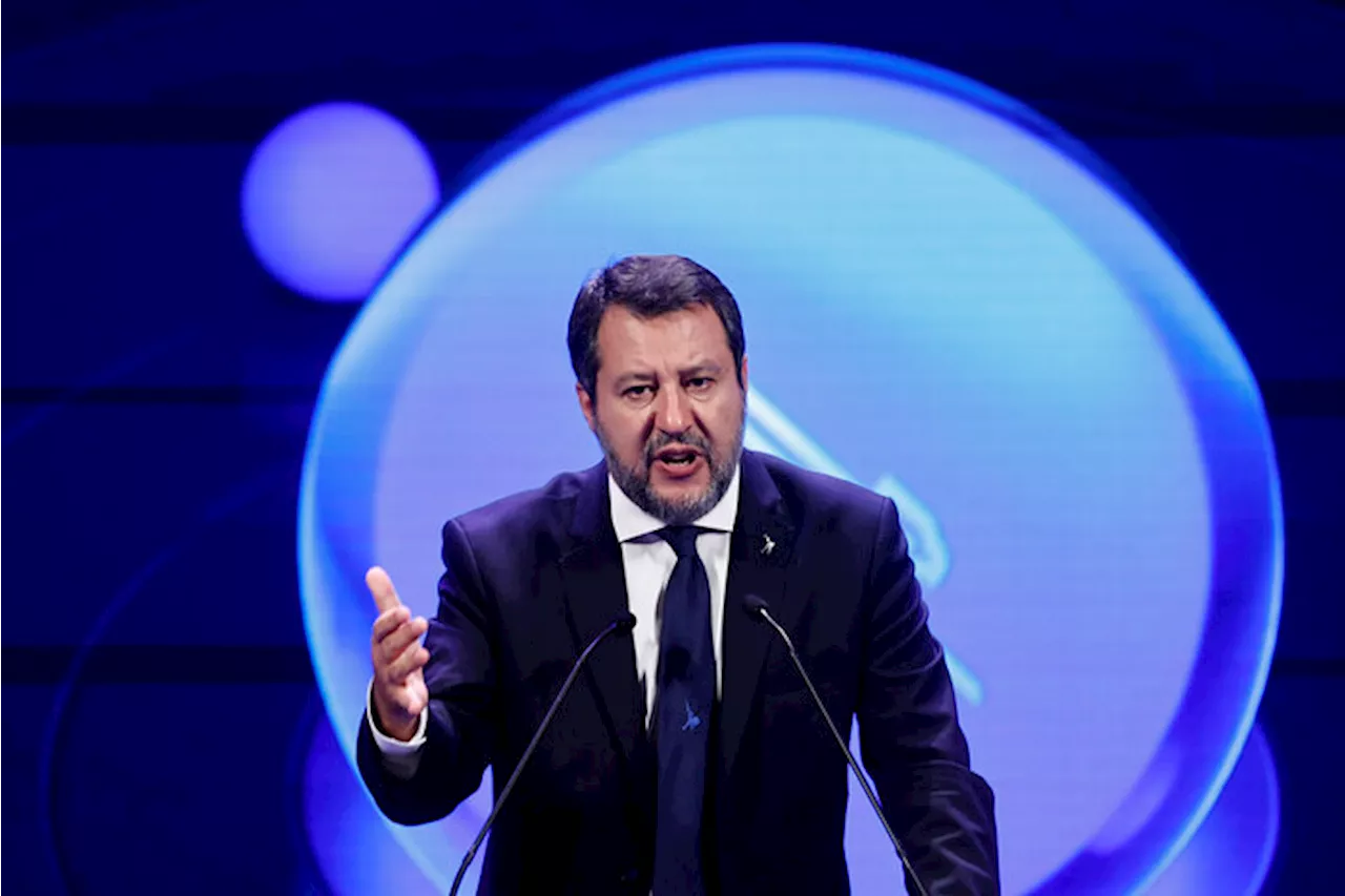 Ministro Salvini durante l'assemblea nazionale Conflavoro