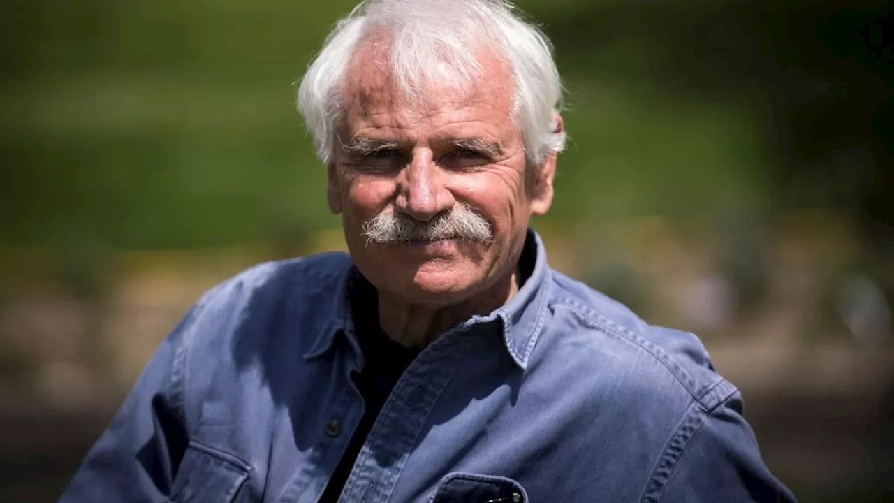 Lyon: Yann Arthus-Bertrand s'installe à l'hôtel de ville pour une séance photo