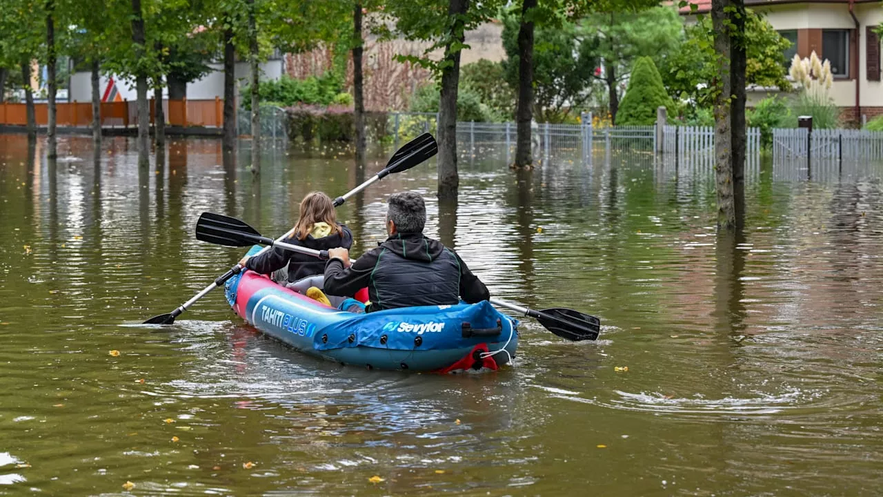 Hochwasser in Brandenburg: Oder-Pegel sinkt, Lage trotzdem ernst