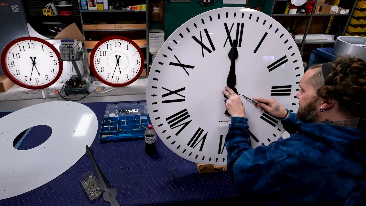 Daylight Saving Time Ends November 3