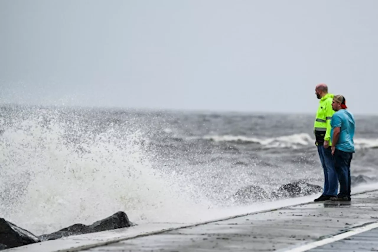 L'ouragan Hélène, 'très dangereux', s'apprête à s'abattre sur la Floride