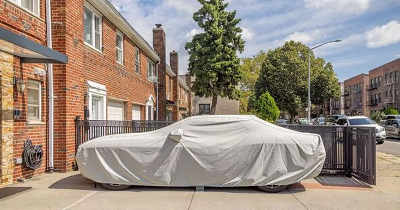 Woman shames 'selfish' neighbour's parking with photo that will leave you raging