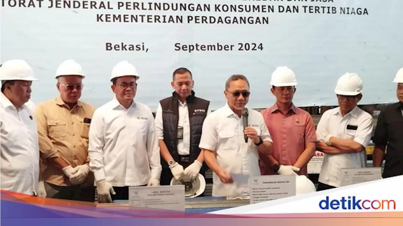 Zulhas Segel 11 Ribu Ton Baja Siku Sama Kaki Senilai Rp 11 M