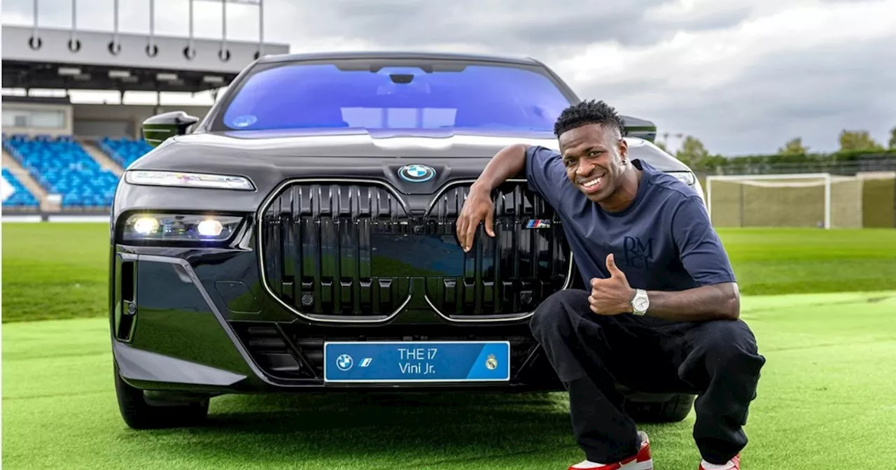 El Real Madrid recibió autos nuevos: ¿qué modelo eligieron Vinicius, Mbappé y Bellingham?