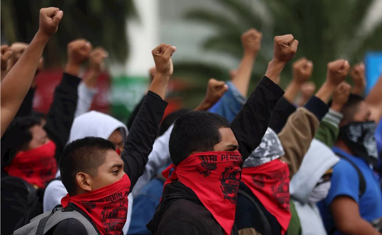 Marcha 10 años de Ayotzinapa CDMX: ruta, horario, calles cerradas y lo que tienes que saber