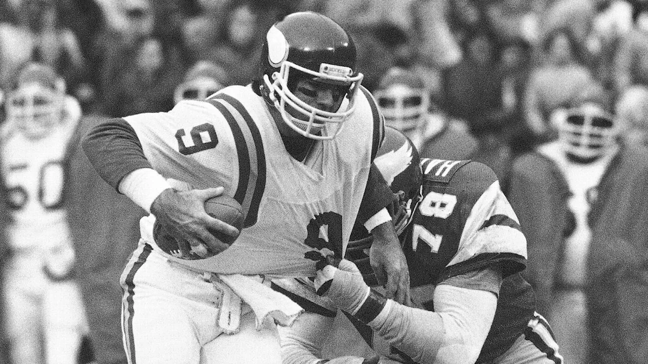 Ex-Vikings QB Tommy Kramer says he has dementia