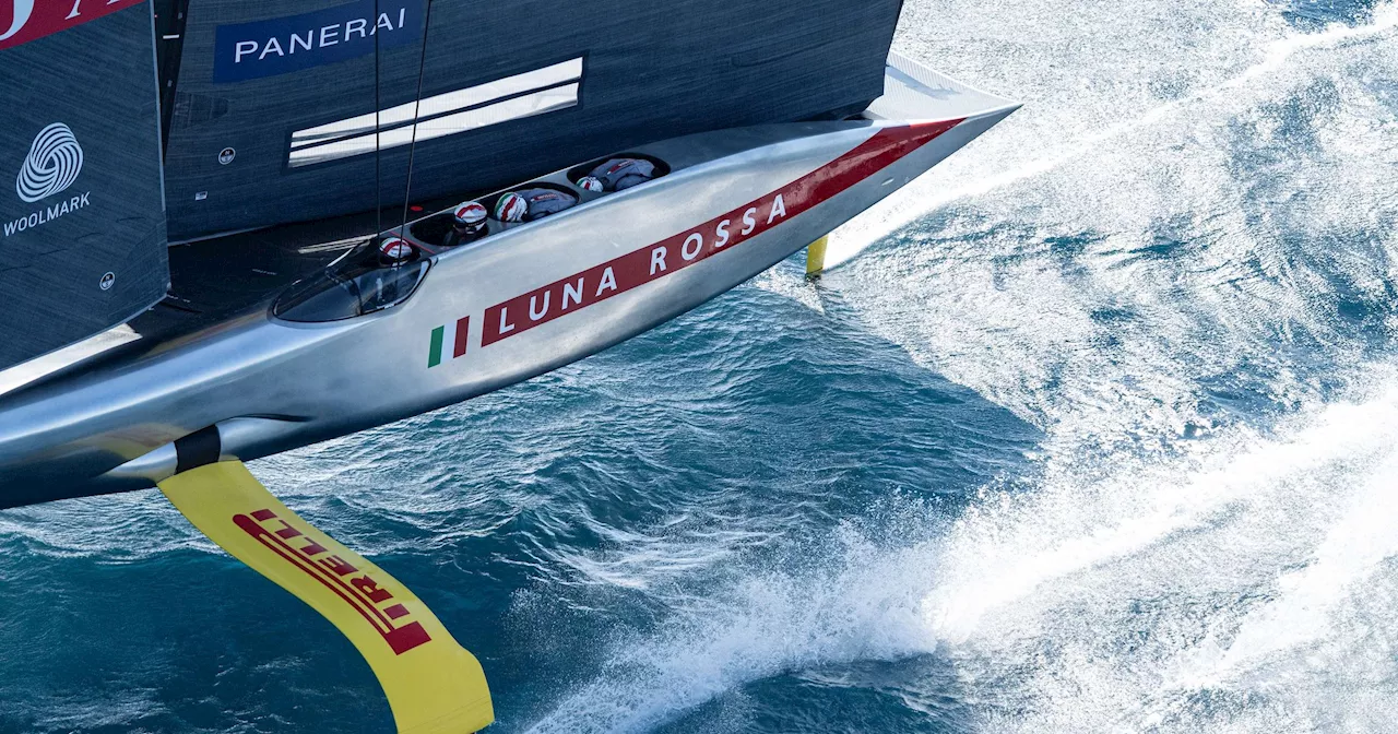 Luna Rossa Prada Pirelli batte INEOS Britannia nel primo confronto della Louis Vuitton Cup