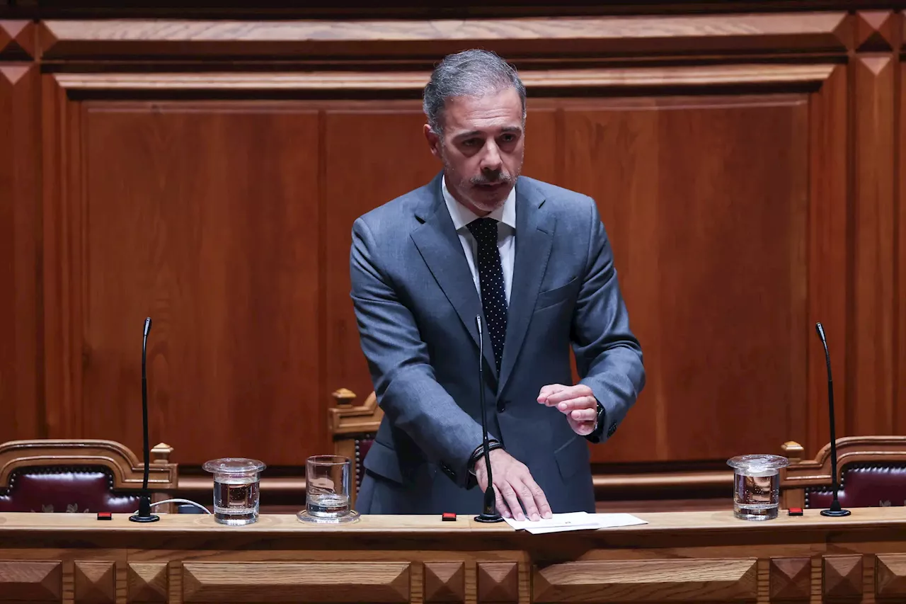 Iniciativa Liberal critica orçamento do Estado em debate no Parlamento