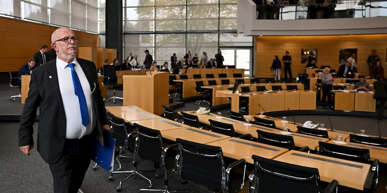 Das ist der AfD-Alterspräsident, der für Chaos im Thüringer Landtag sorgte