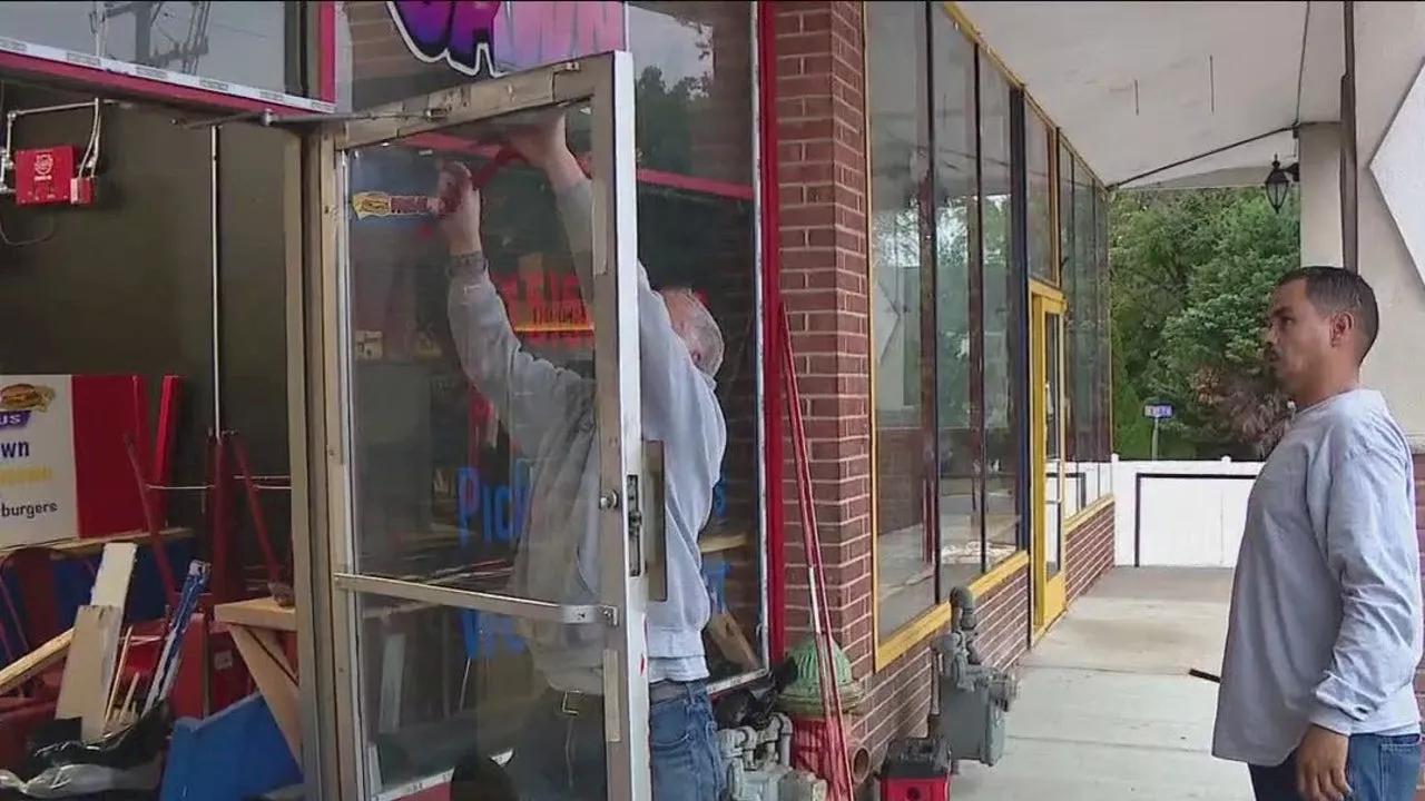 Customers rally around popular restaurant vandalized in Montgomery County