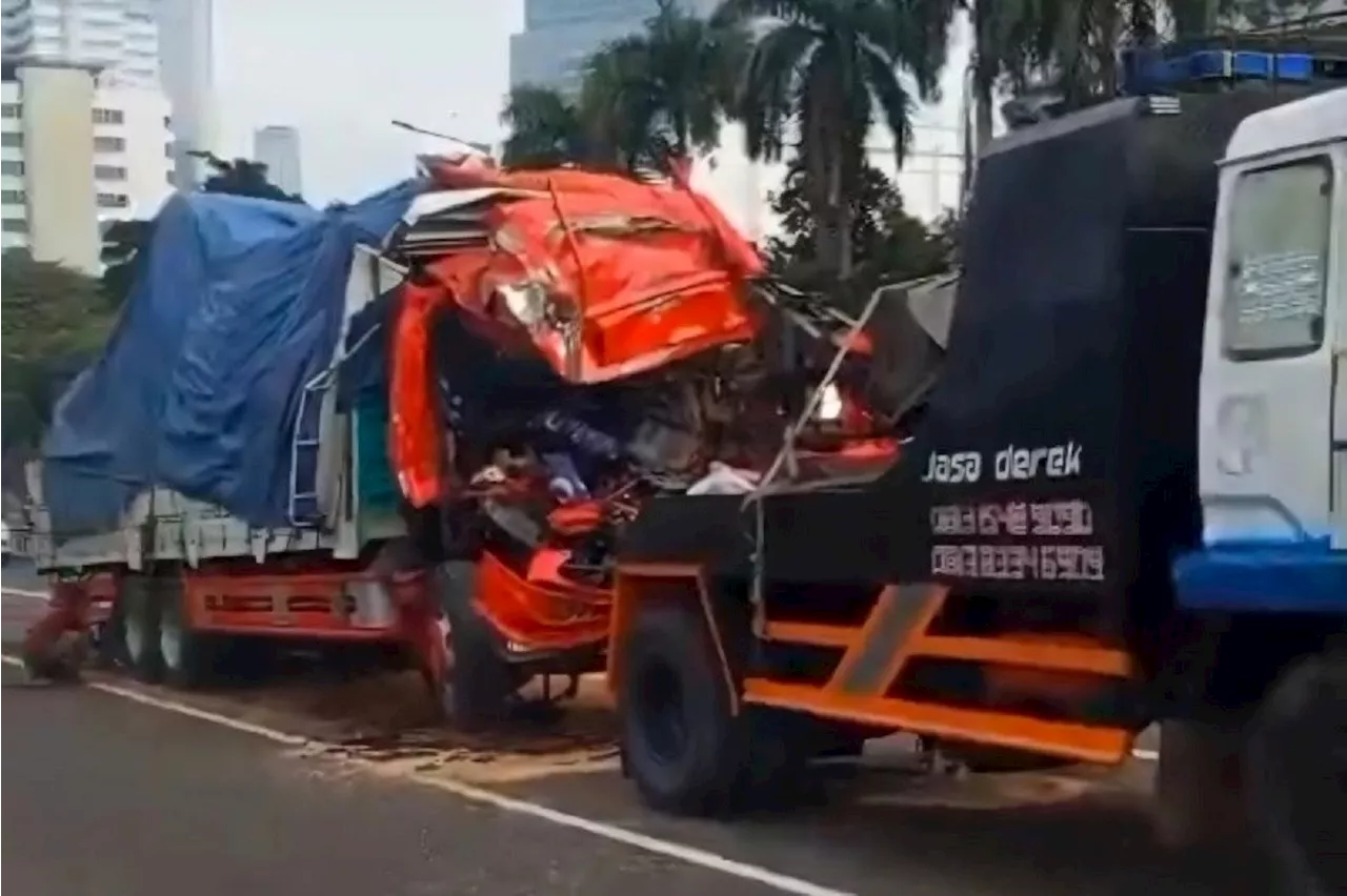 Detik-detik Kecelakaan Maut di Tol Dalam Kota Hari Ini, Kami Ikut Berdukacita