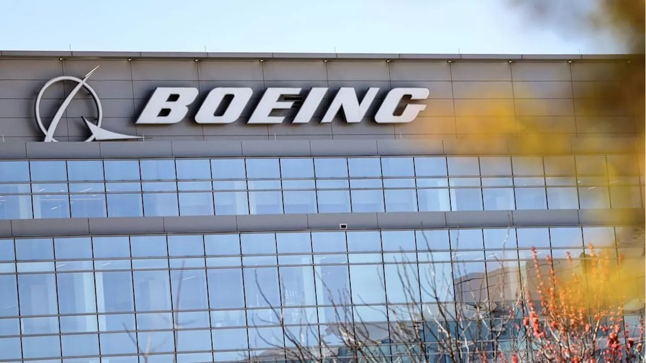 Over 350 Boeing 737s could have faulty rudder parts, NTSB warns