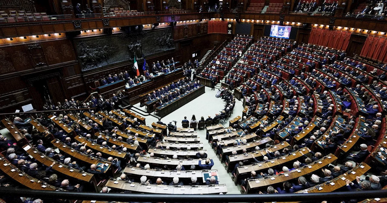 Campo largo, sinistra a pezzi alla Camera: 4 mozioni diverse