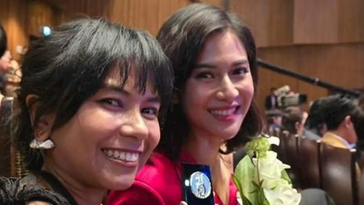 Gadis Kretek Menang di Seoul International Drama Awards 2024, Dian Sastrowardoyo: Hasil Kerja Keras Penuh Cinta