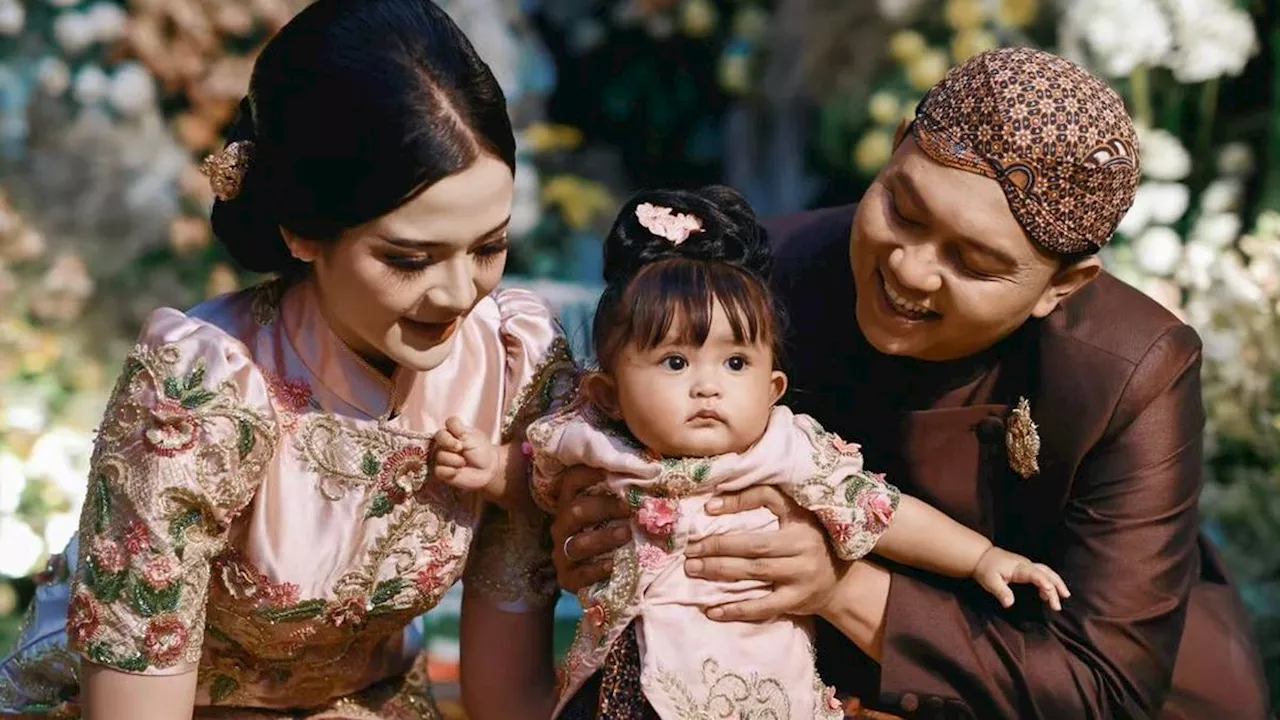 Warganet Unboxing Bingkisan AcaraTedak Siten Anak Denny Caknan-Bella Bonita, Isinya Tuai Banuyak Pujian