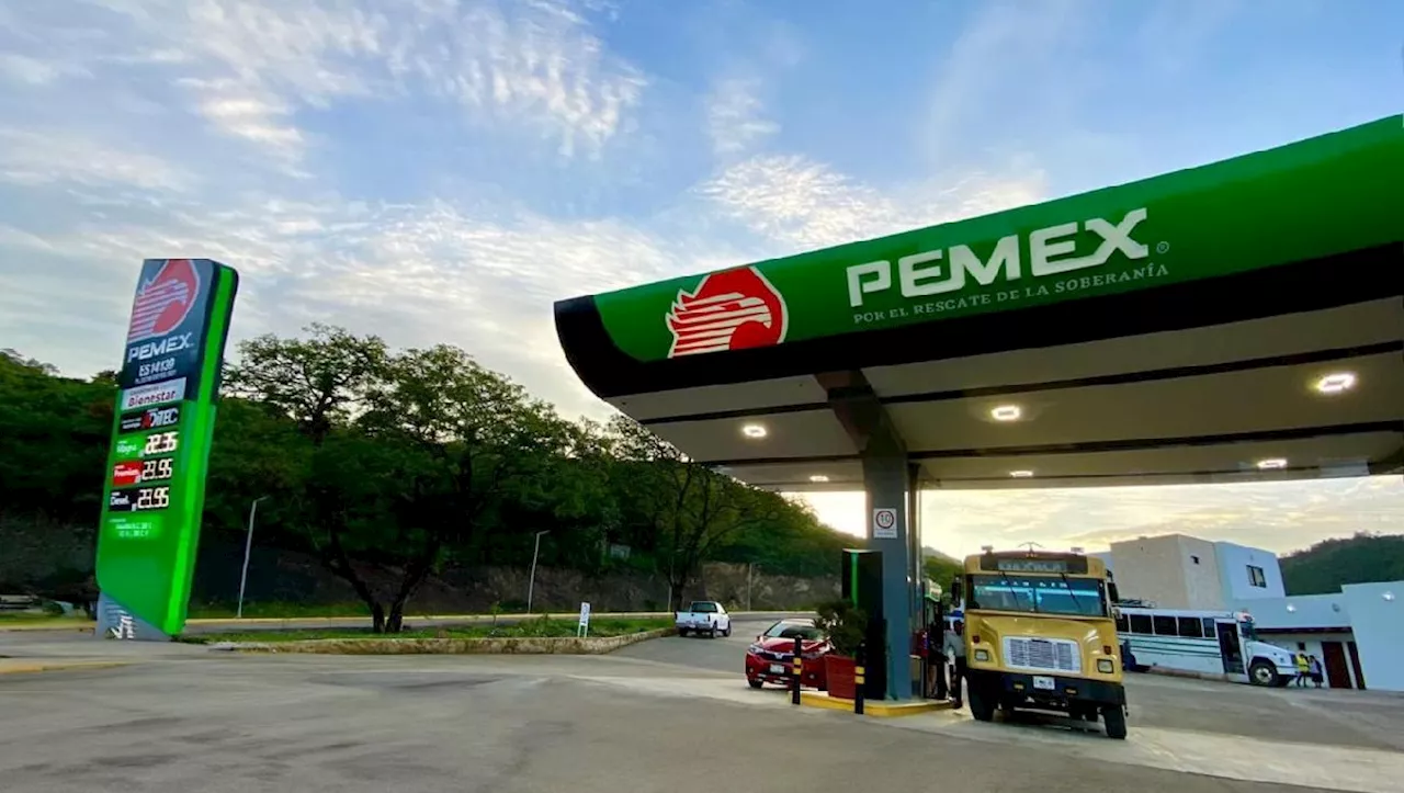 Producción de gasolinas aumentó 20% en agosto: Pemex