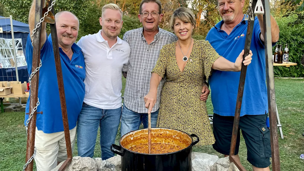 Blaues Gulaschfest in Engelhartstetten verwöhnte Besucher