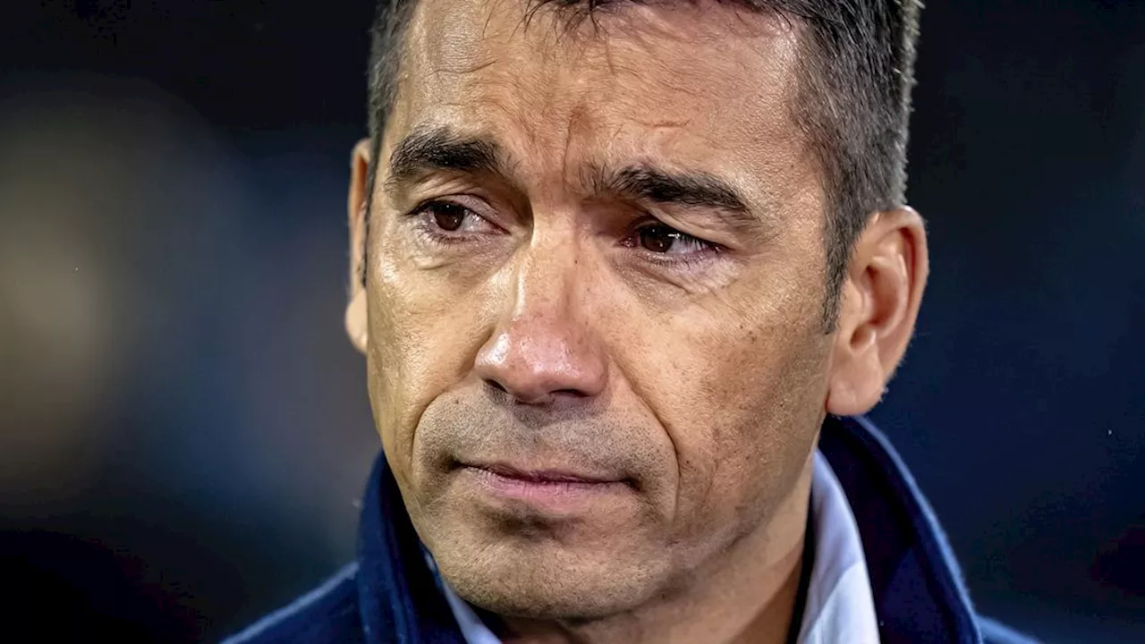 Van Bronckhorst kent reputatie Besiktas als trainerskerkhof: 'Tas nog niet uitgepakt'