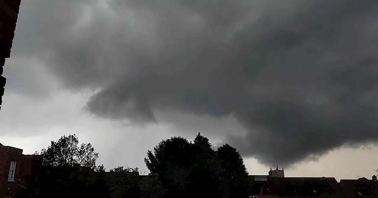 Tornado warning issued for parts of UK as Brits urged to brace for 50mph winds