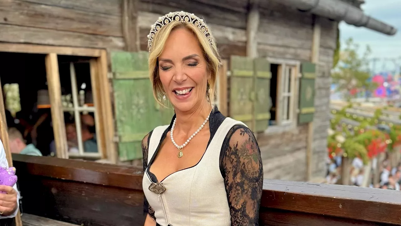 Danni Büchner gibt Oktoberfest-Debüt in feschem Dirndl-Look