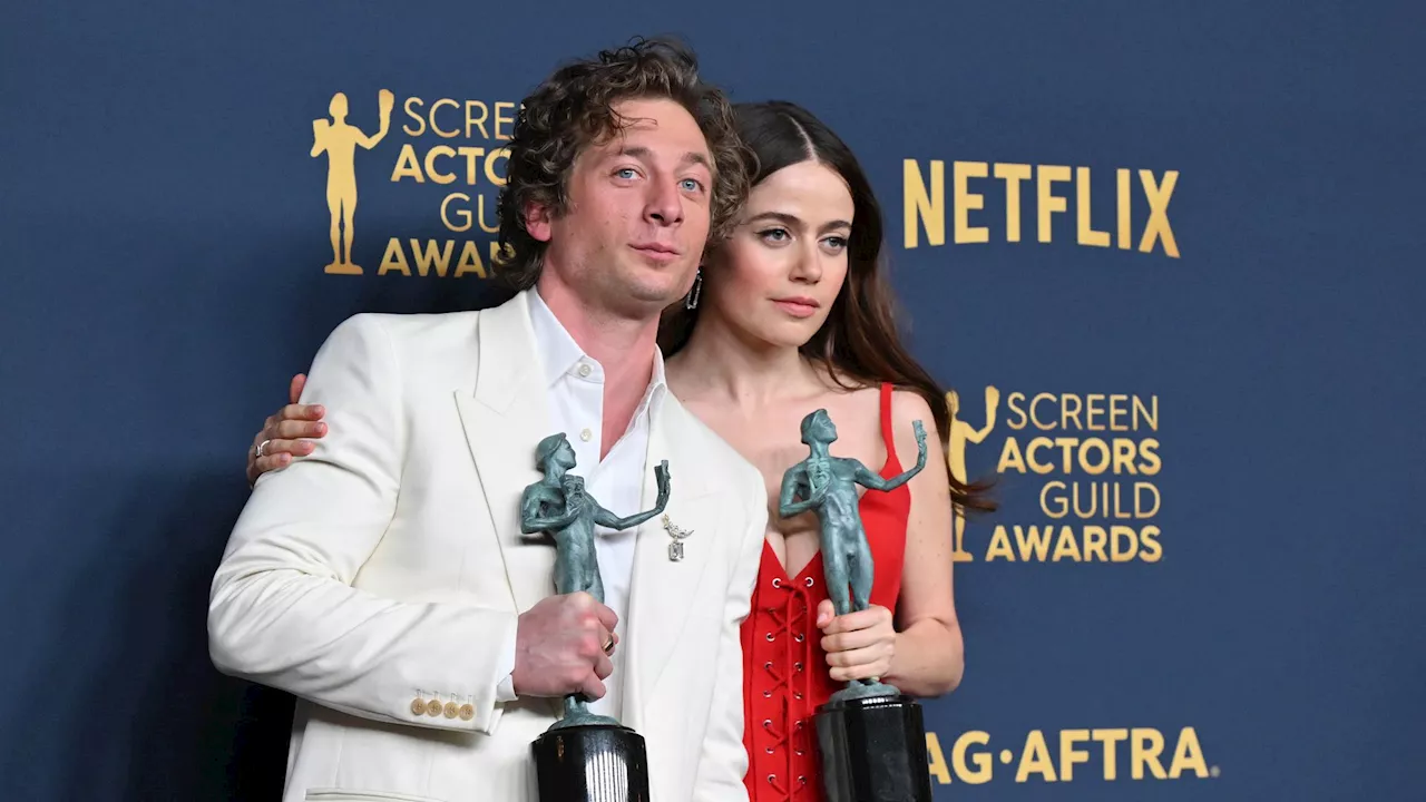 Getrennt von Rosalía? Jeremy Allen White knutscht Kollegin