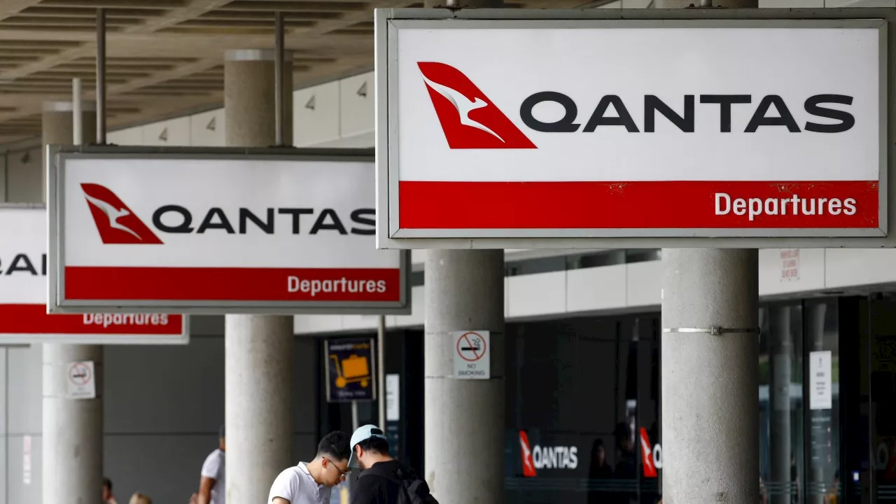 AFL fans warned of flight impacts as Qantas strike action heats up