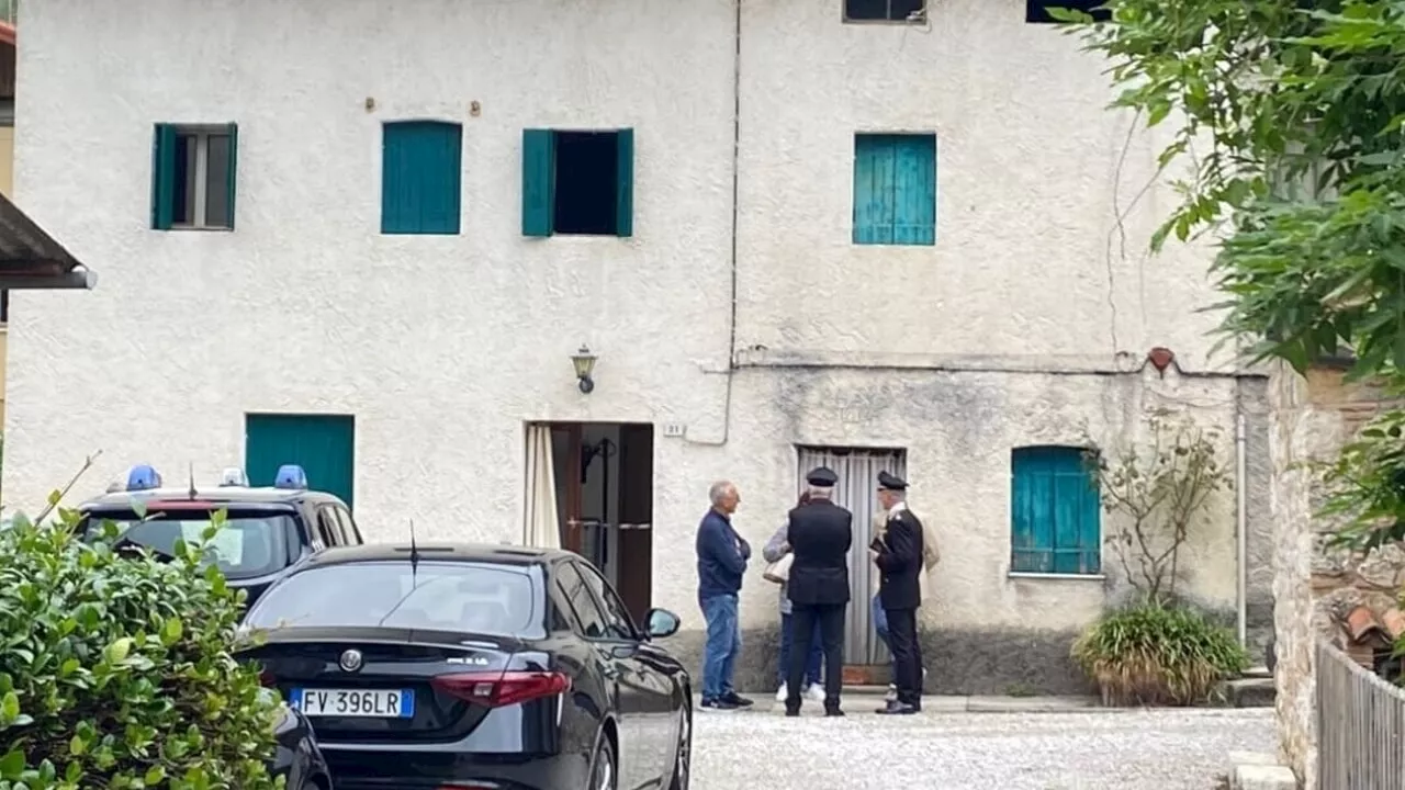 Marito e moglie trovati morti in camera da letto