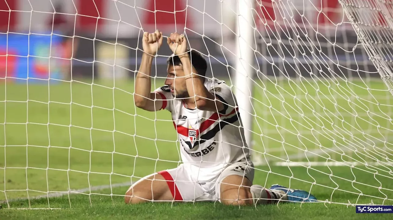 Calleri se echó la culpa por la eliminación de São Paulo en Copa Libertadores