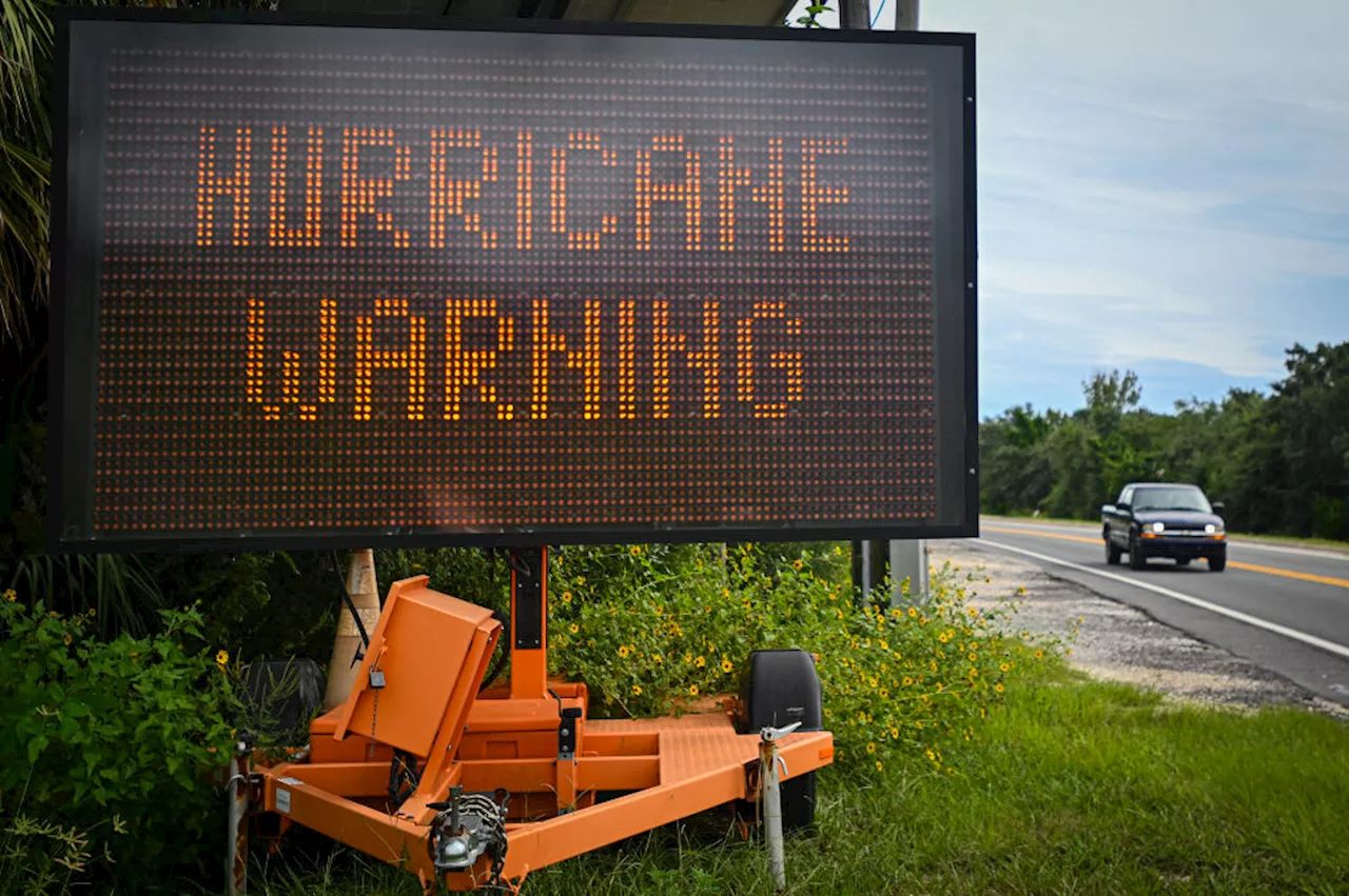 Florida se prepara para el azote de Helene, que tocaría tierra como un huracán categoría 4