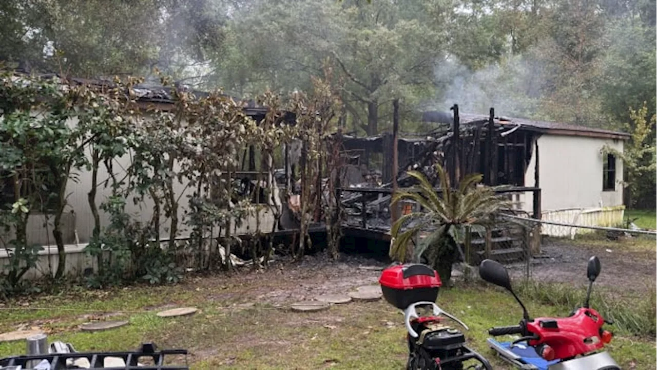 Mobile home fire leaves 1 dead; firefighter who helped pull victim from house among those injured