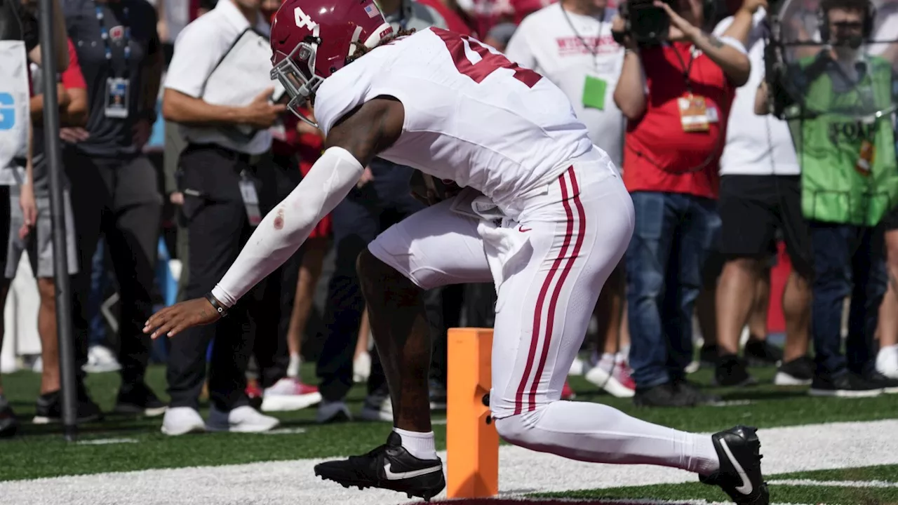 College Football Roundup: Alabama Dominates Wisconsin, Georgia Takes Down Tennessee Tech