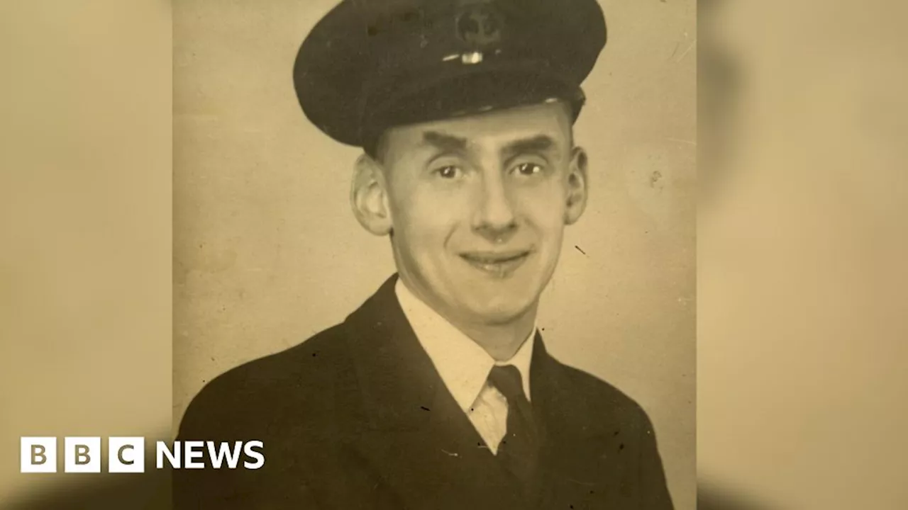 WW2: Ilminster medic's medal 'should be in museum'