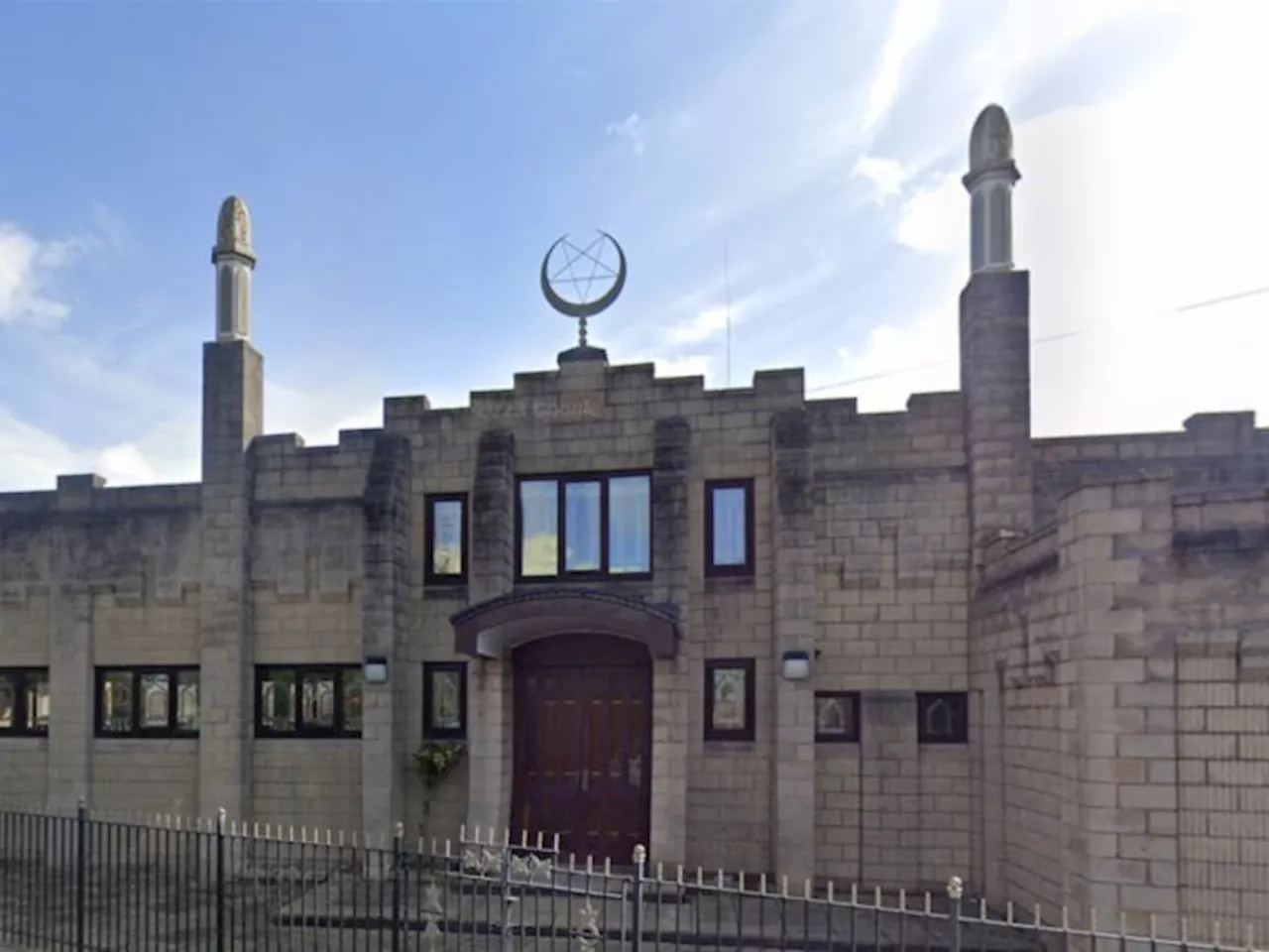 Preston Mosque Opens Its Doors to Community