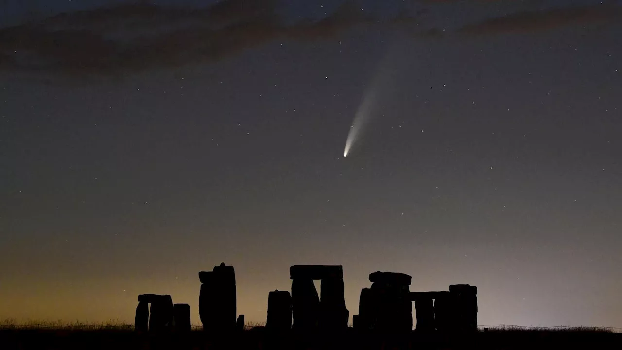 How To Photograph Comet A3 With Your Smartphone And A Camera