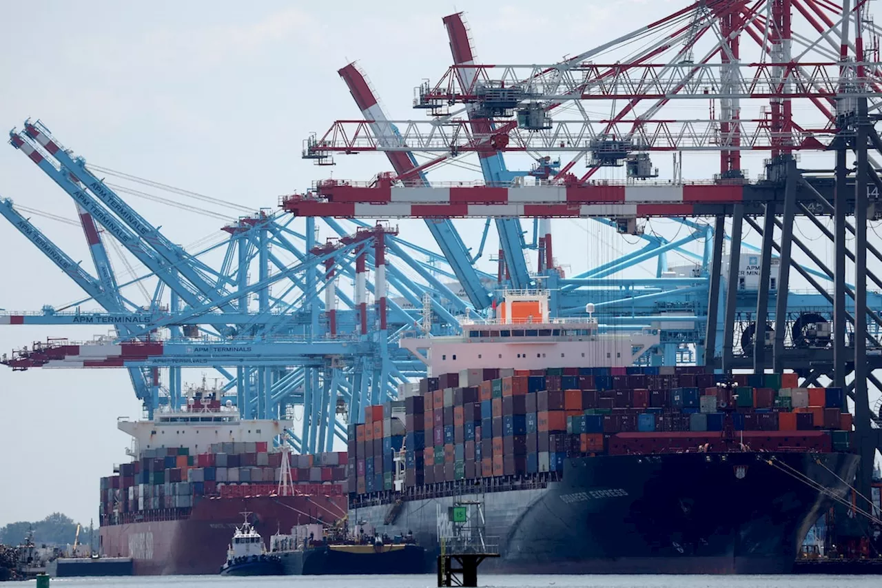 Agriculture groups urge White House action ahead of possible ports strike