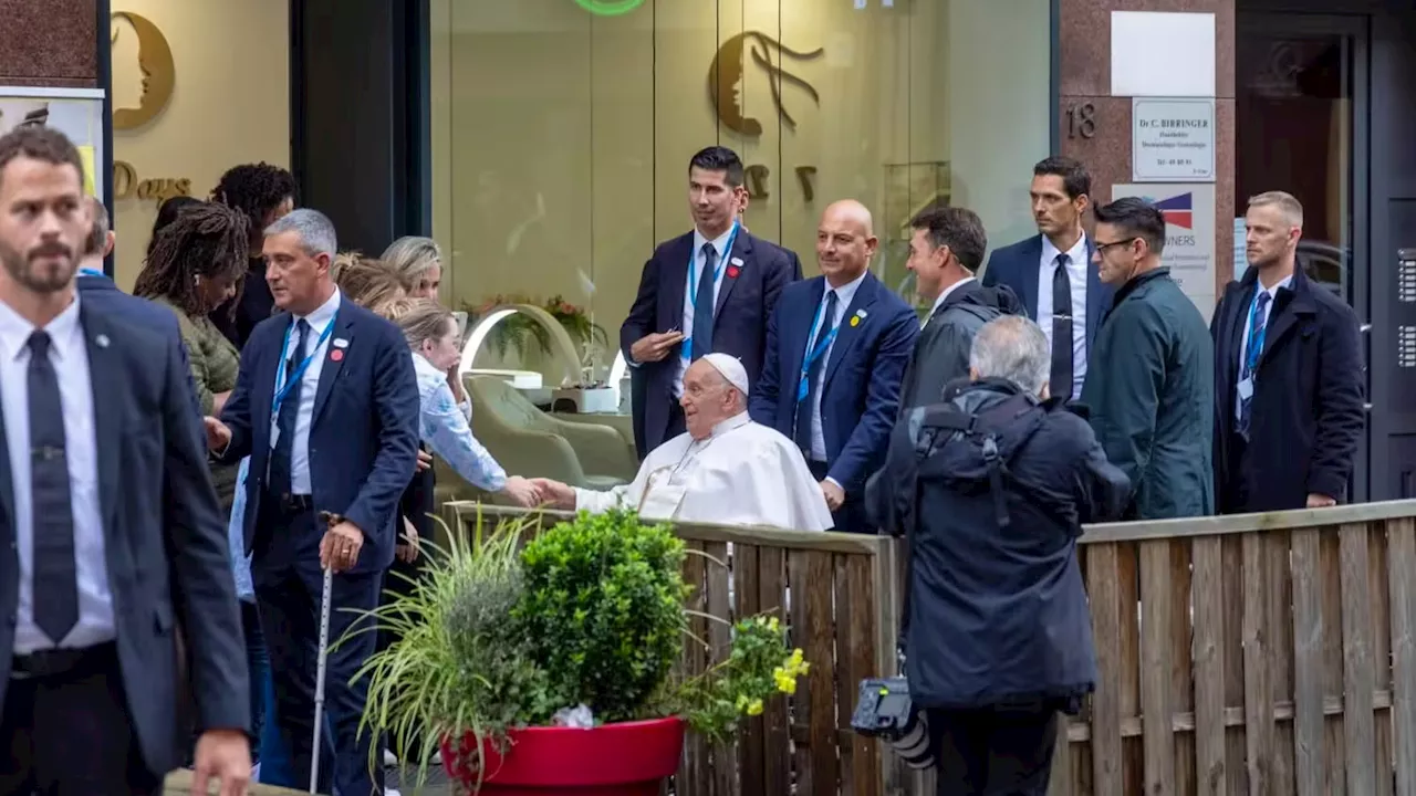 Papst Franziskus macht in Luxemburg unerwartete Kaffeepause