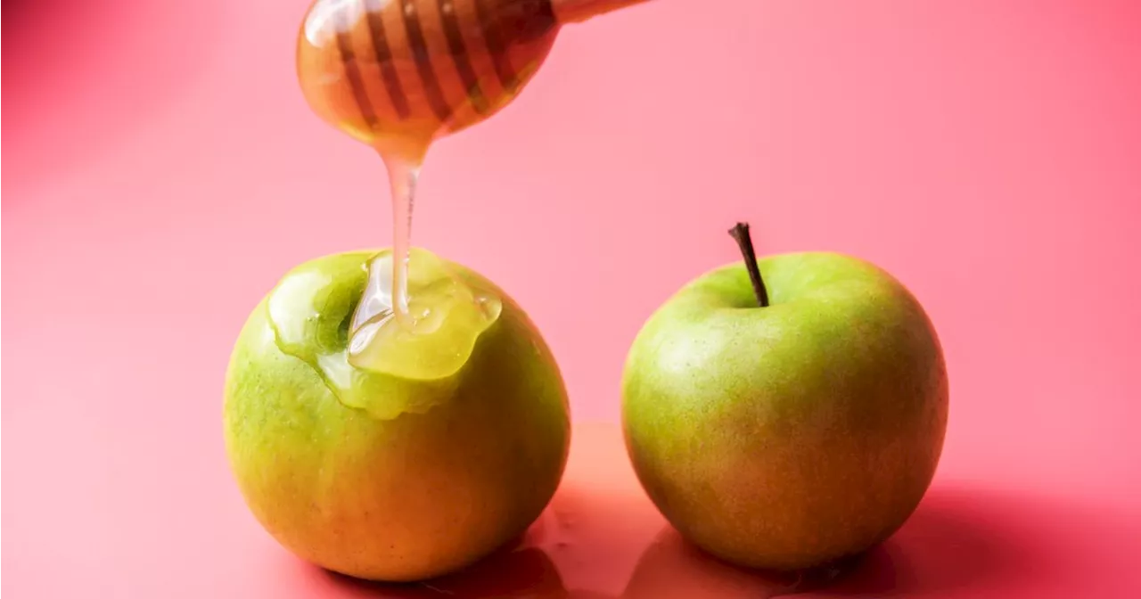 A Non-Intimidating Guide To Hosting Rosh Hashanah For The First Time