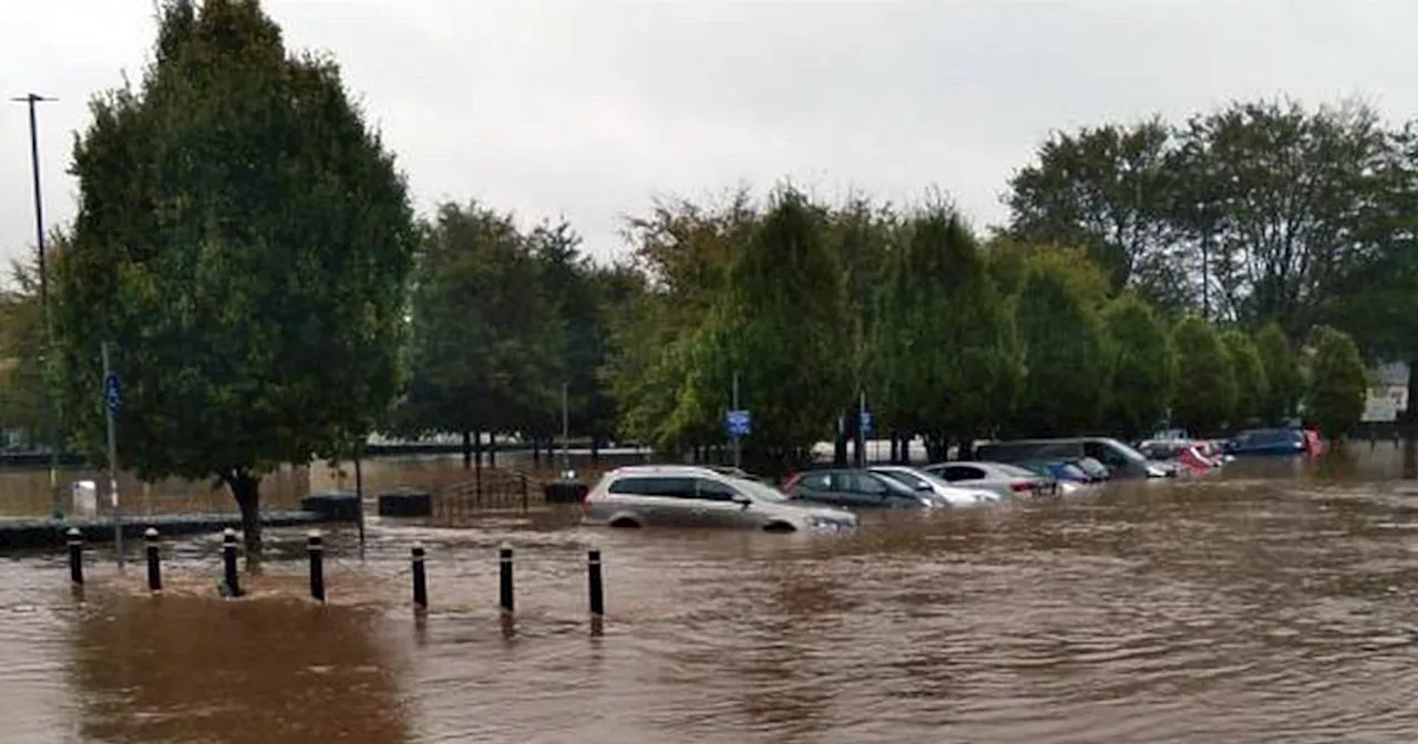 Orange weather alert: Flooding and dangerous driving conditions warning for Cork and Waterford