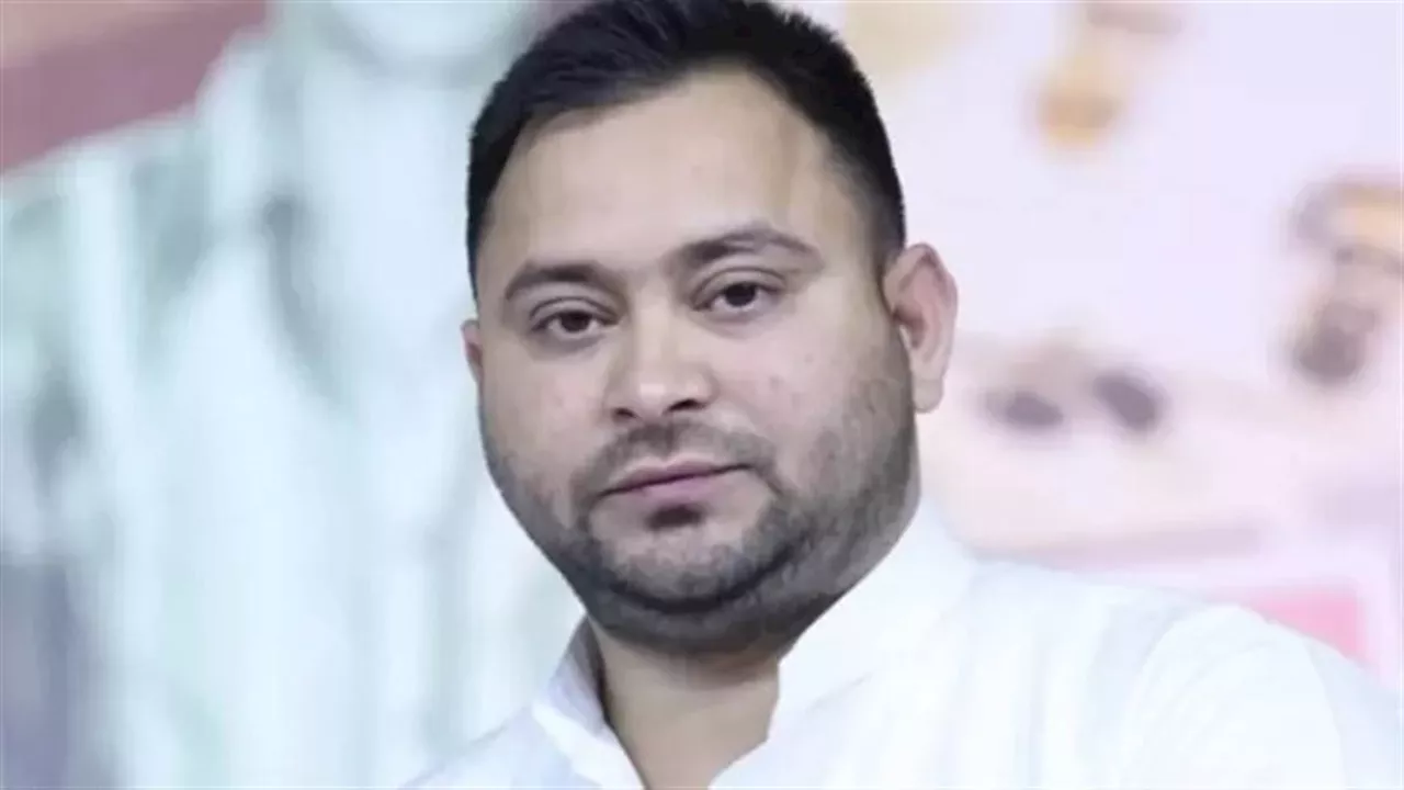 Tejashwi Yadav: नेता प्रतिपक्ष तेजस्वी यादव बोले- इनके भ्रष्टाचार की जड़ें जितनी गहरीं; पुल के पिलर उतने ही सतही